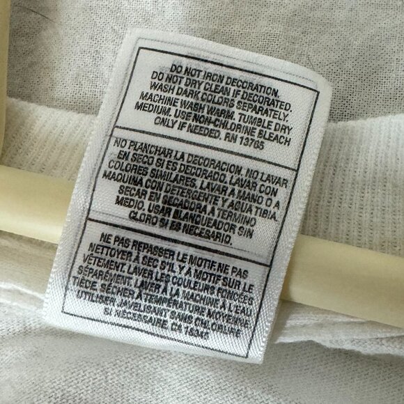 Vintage 90's Guinness Graphic T-shirt - Picture 11 of 11